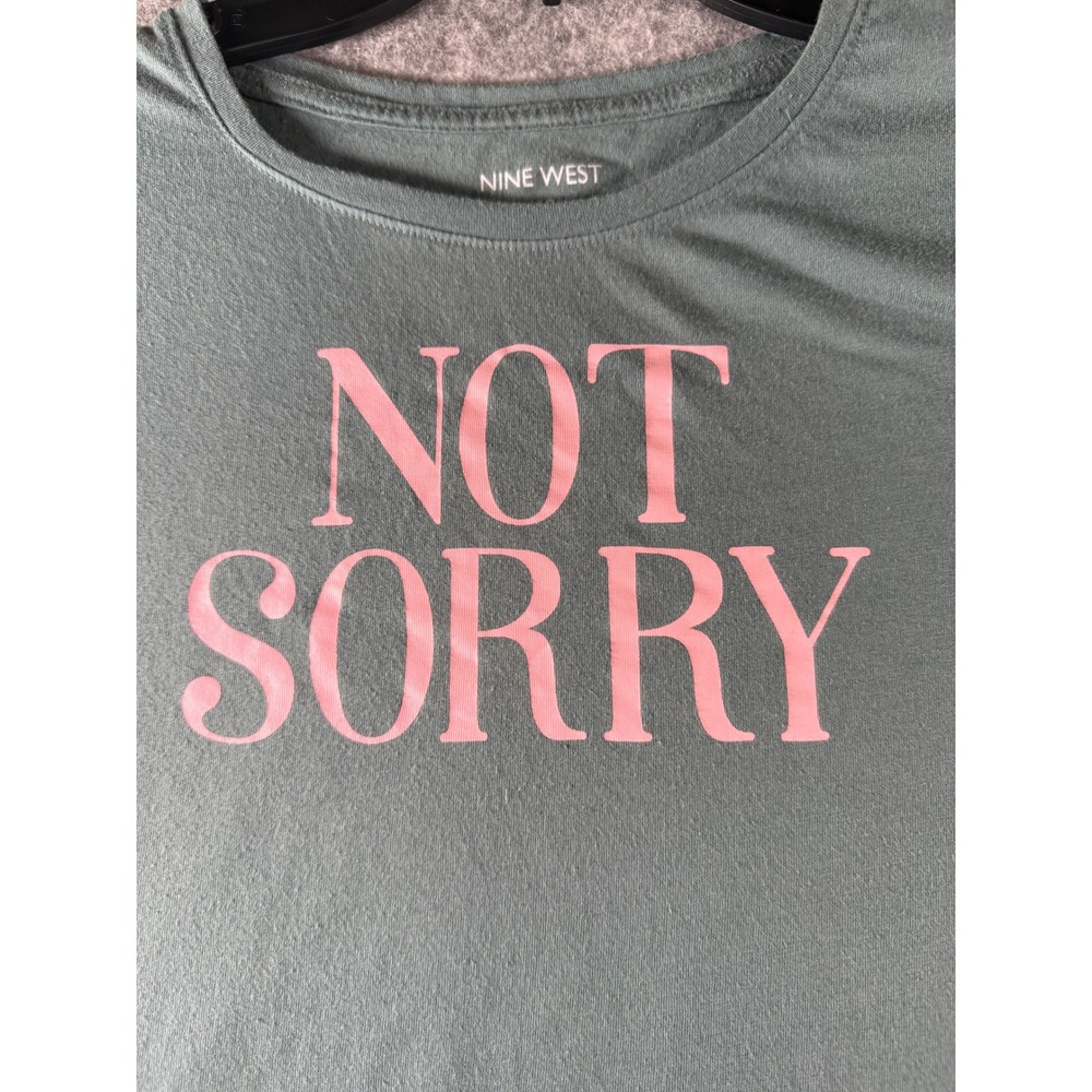 Nine West Not Sorry Graphic Tee‎ Sage Green Pink XS Short Sleeve T-Shirt RN73277